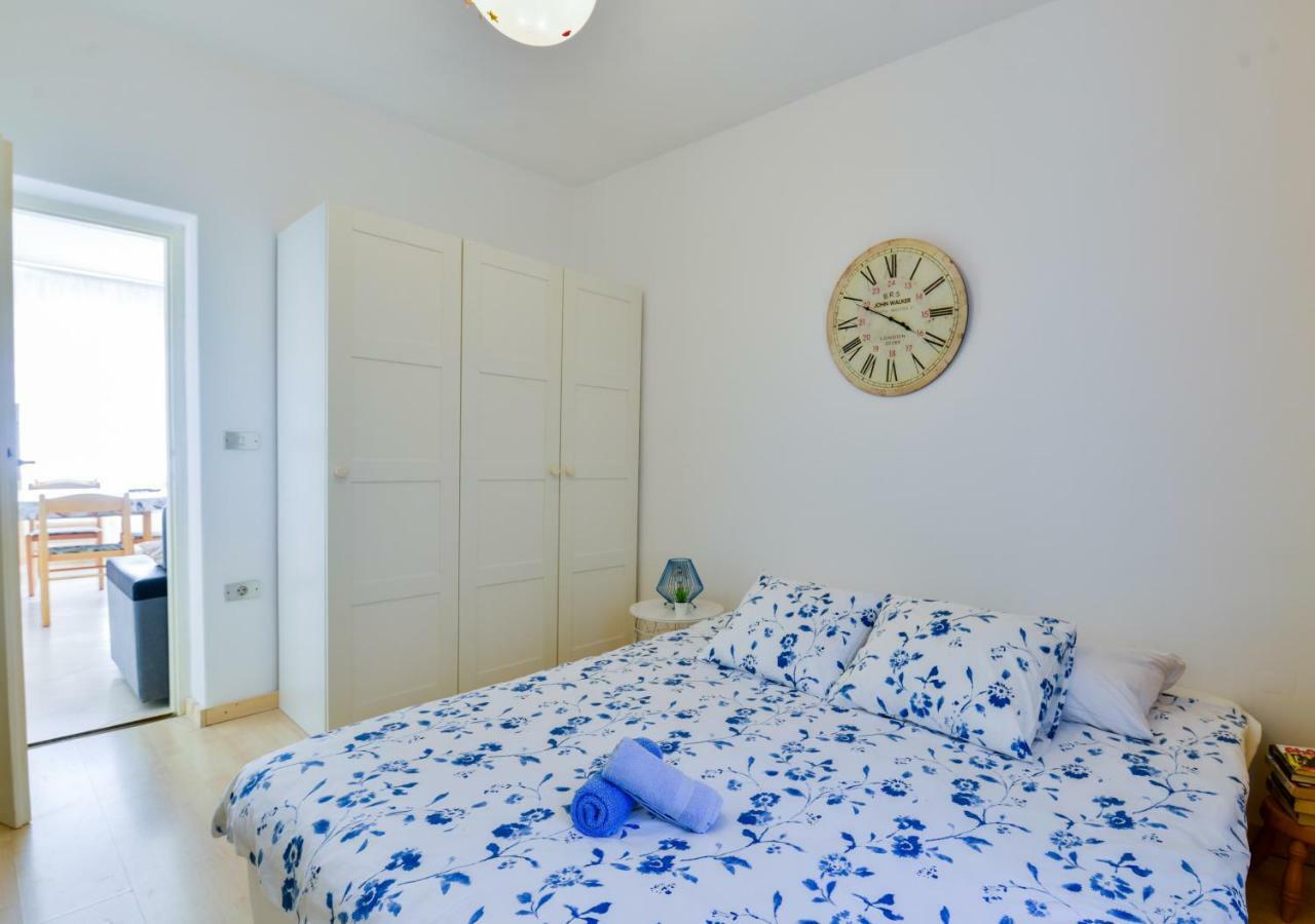 Apartment Dora Умаг Экстерьер фото